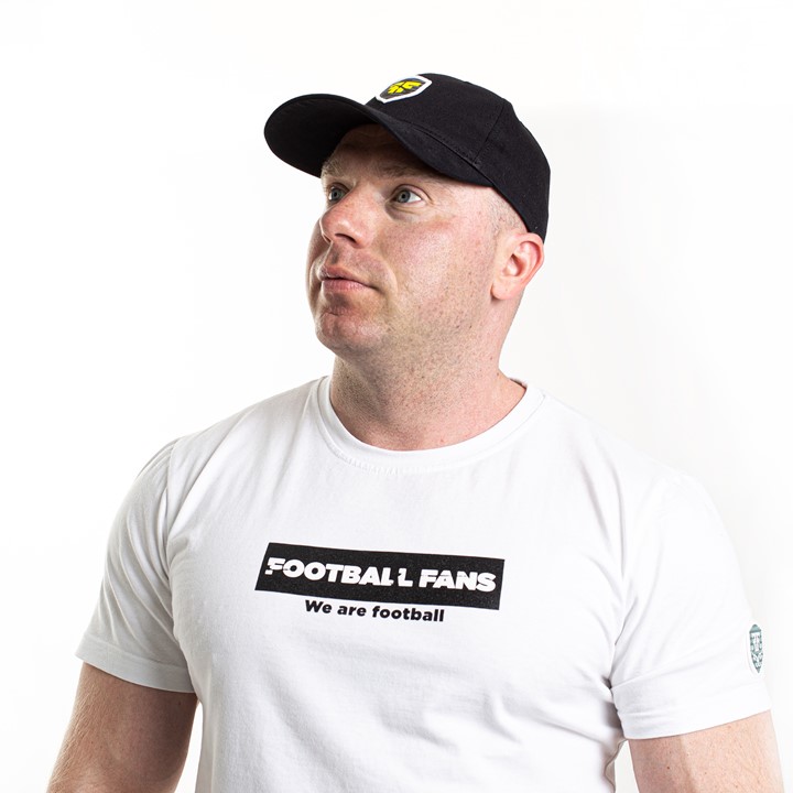 Czapka z daszkiem czarna